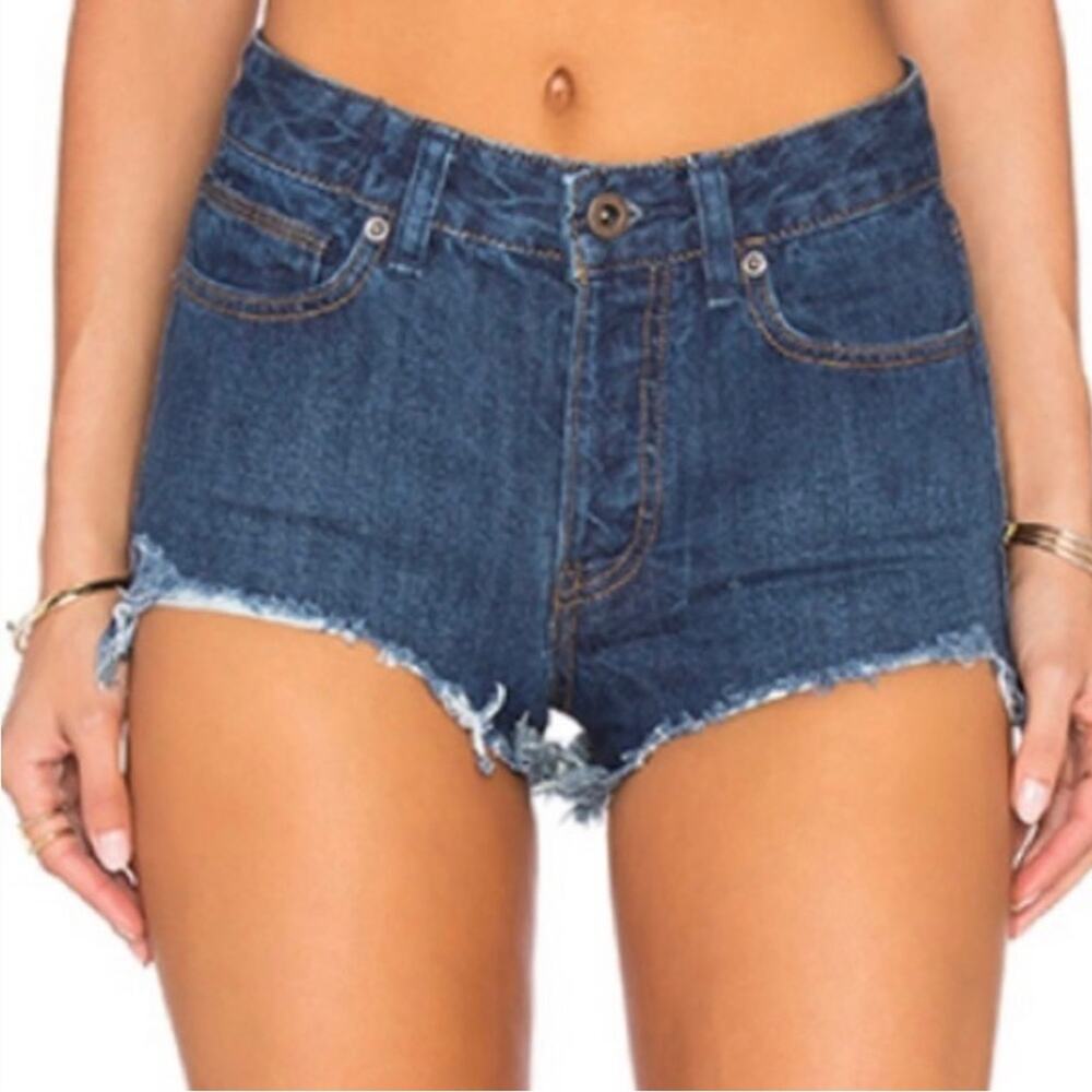 NWT Free People Logan Denim Shorts in Rinse Wash‎ Size 26